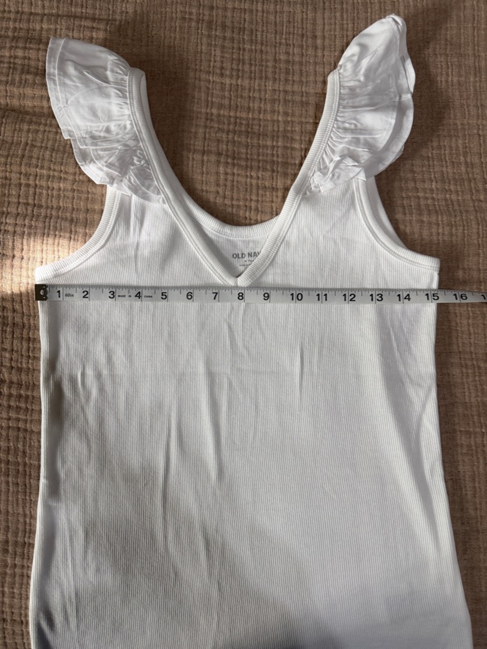 Old Navy White Ruffle Strap Ribbed V-Neck Tank - Picture 4 of 8